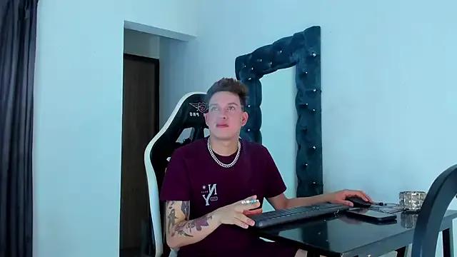 StripChat daddys_insanee is Freechat daddys_insanee — Make your Venezuelan boys happy