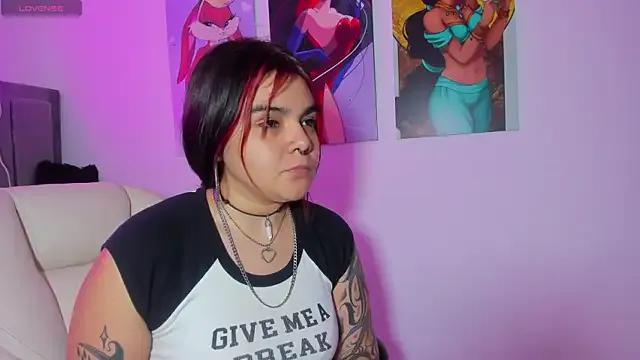 Freechat dakota_x1 on StripChat