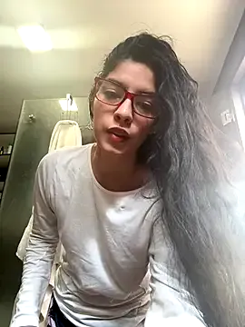 Freechat dani_bela on StripChat