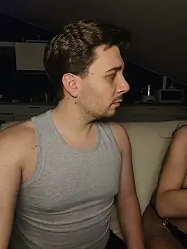 Freechat dansarah on StripChat