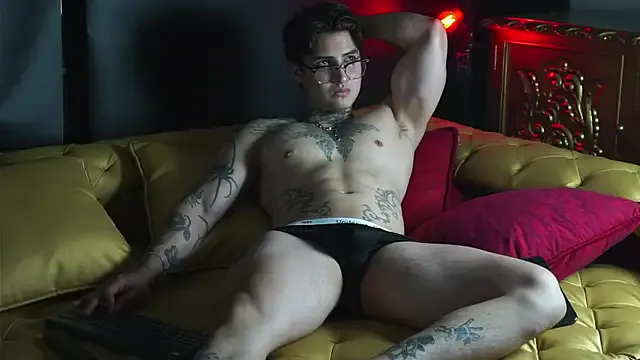 Offline dantecoppolaa_ on StripChat