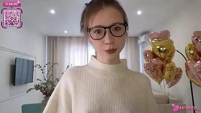 Freechat delorathecookiee on StripChat