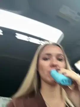 Freechat Devill_Angel_ on StripChat