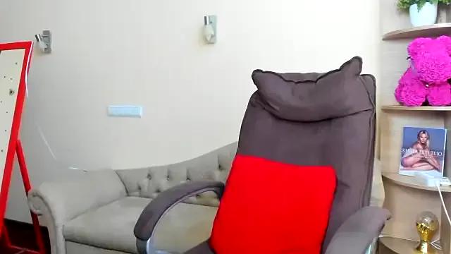 Freechat Doliss on StripChat