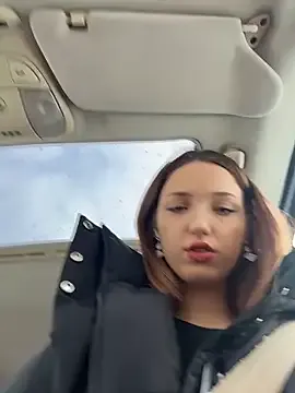 DollyTall on StripChat