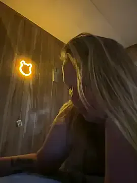 Offline DomsSexDoll69 on StripChat