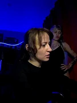 Dooubletroublee on StripChat 