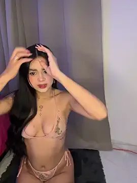 Freechat Dulcekitty__ on StripChat