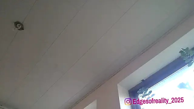 Freechat EdgesOfReality on StripChat