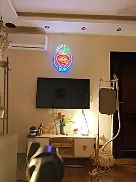 Freechat Egyptianmilf2026 on StripChat