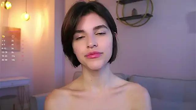 Freechat EleneButton on StripChat