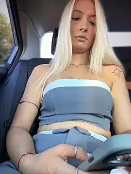 Freechat Ella_Charm on StripChat