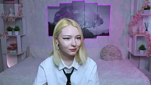 ElswythCovil on StripChat