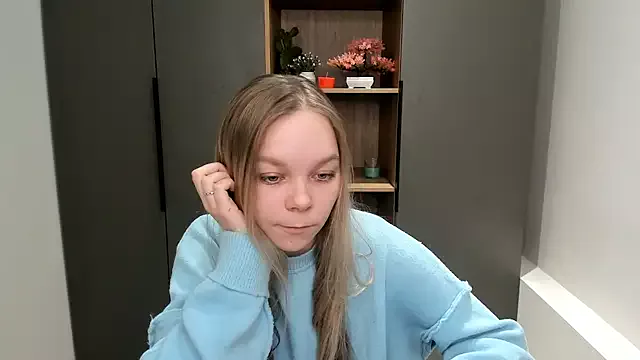 Offline ElvinaCrute on StripChat