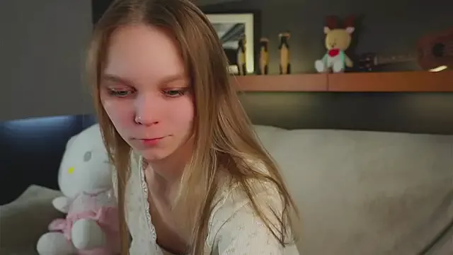 Offline ElvinaCrute on StripChat