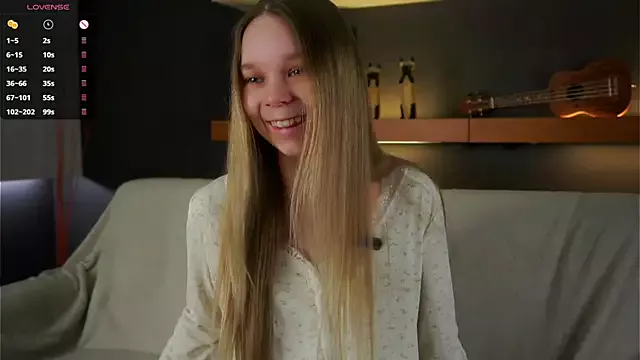 Offline ElvinaCrute on StripChat