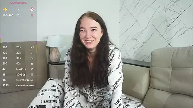 Offline ElwineFell on StripChat