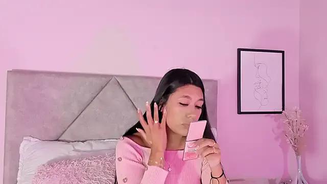 StripChat Emilyh_ is Freechat Emilyh_ — Flirt with nipple clamps close up