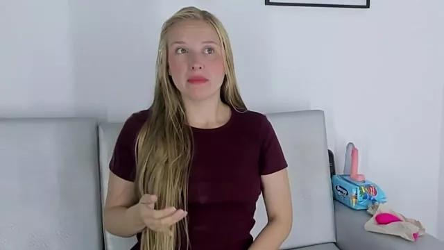 Private EmilySumer on StripChat