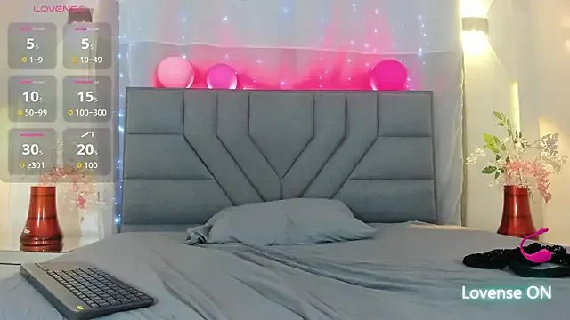 Freechat emma_ayala on StripChat