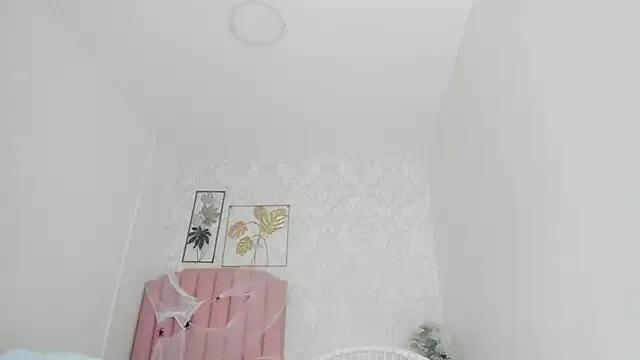 Private emy_barnert on StripChat