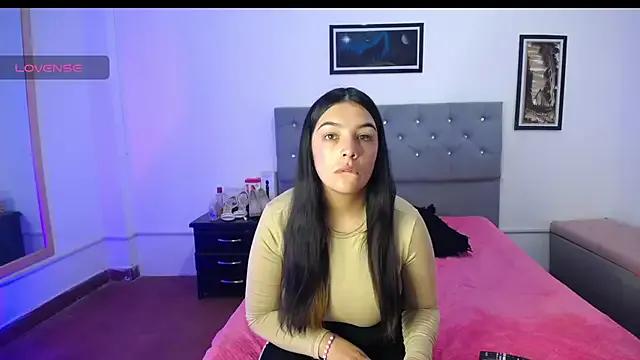 Freechat Esmeraldaa- on StripChat