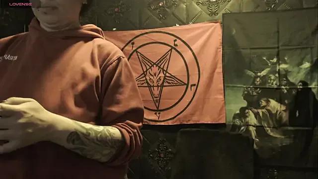 StripChat Evil_Queen_666 is Freechat Evil_Queen_666 — fuck hard my pussy give me orgams