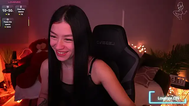 FataleNellie on StripChat