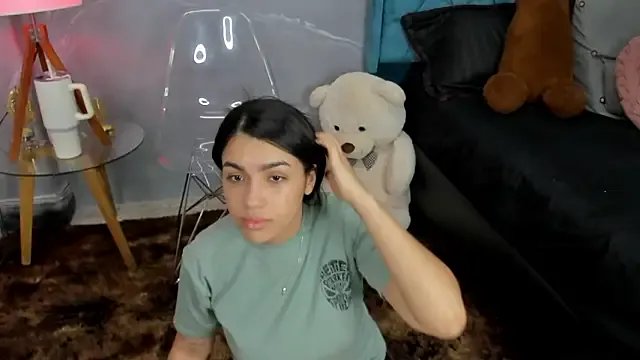 fierygroup — suck fingers close up