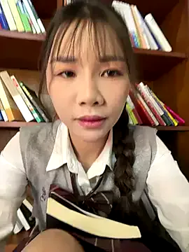 Offline Fire-18 on StripChat