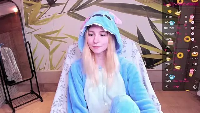 fleximona — chilling day(nonude below waist day)~