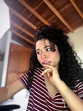 GabriSaenz — Cum show