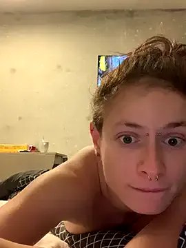 Freechat GoldenPussy1329 on StripChat