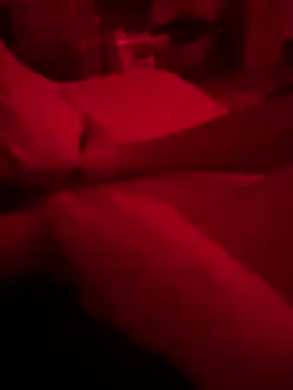 Offline groschibre40100 on StripChat