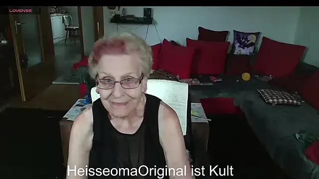 Freechat HeisseomaOriginal on StripChat