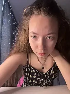 Freechat Holy_Poly on StripChat