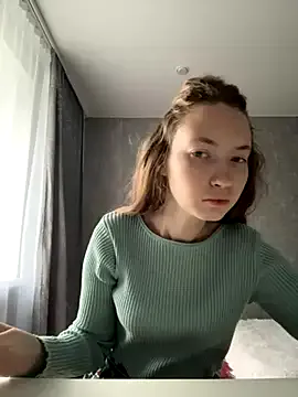 Freechat Holy_Poly on StripChat