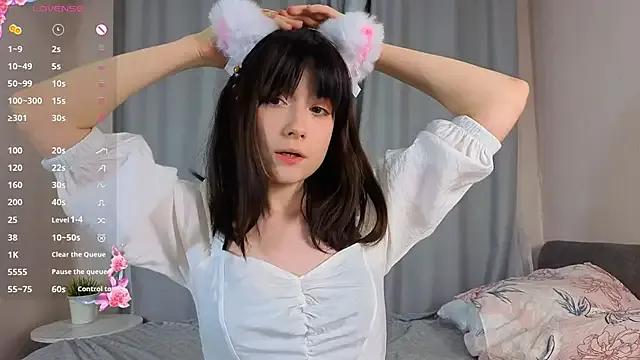 Freechat Honeey_Beee on StripChat