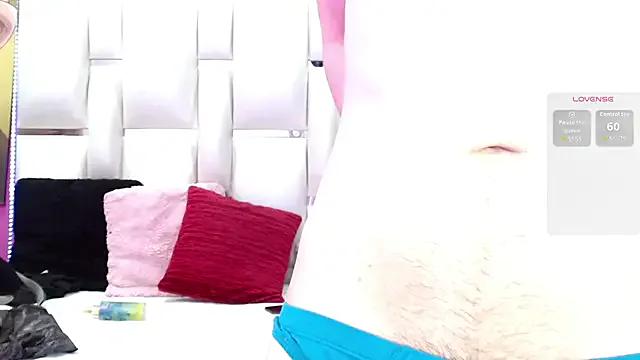 Honey_Moontsts on StripChat