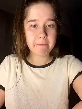 Freechat HornyGirlH on StripChat