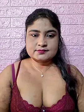 Freechat hornyriyanka on StripChat