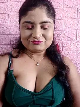 Freechat hornyriyanka on StripChat