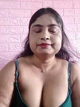 Freechat hornyriyanka on StripChat