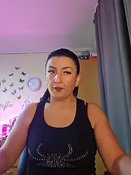 Freechat Hotangel75 on StripChat