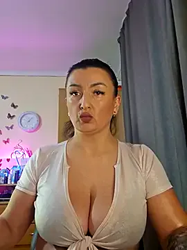 Freechat Hotangel75 on StripChat