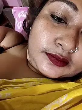 Freechat hotbhabhi011 on StripChat