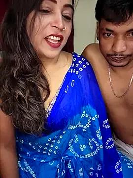 Hotbhabi305 on StripChat