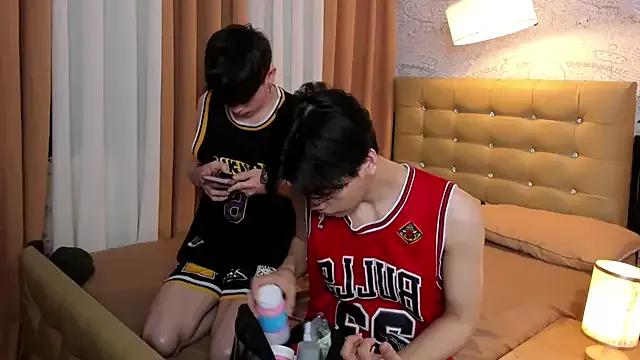 Freechat hotfreshdior on StripChat