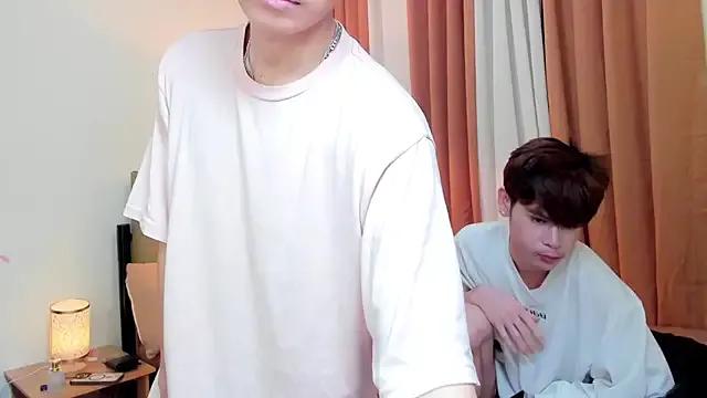 Freechat hotfreshdior on StripChat