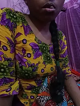 Offline Hotx-maya on StripChat